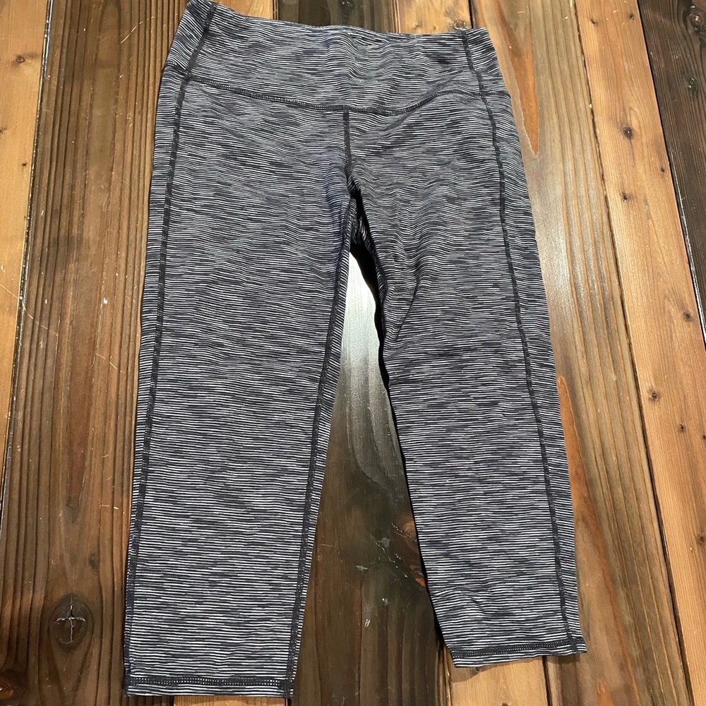 Athleta Cropped Leggings